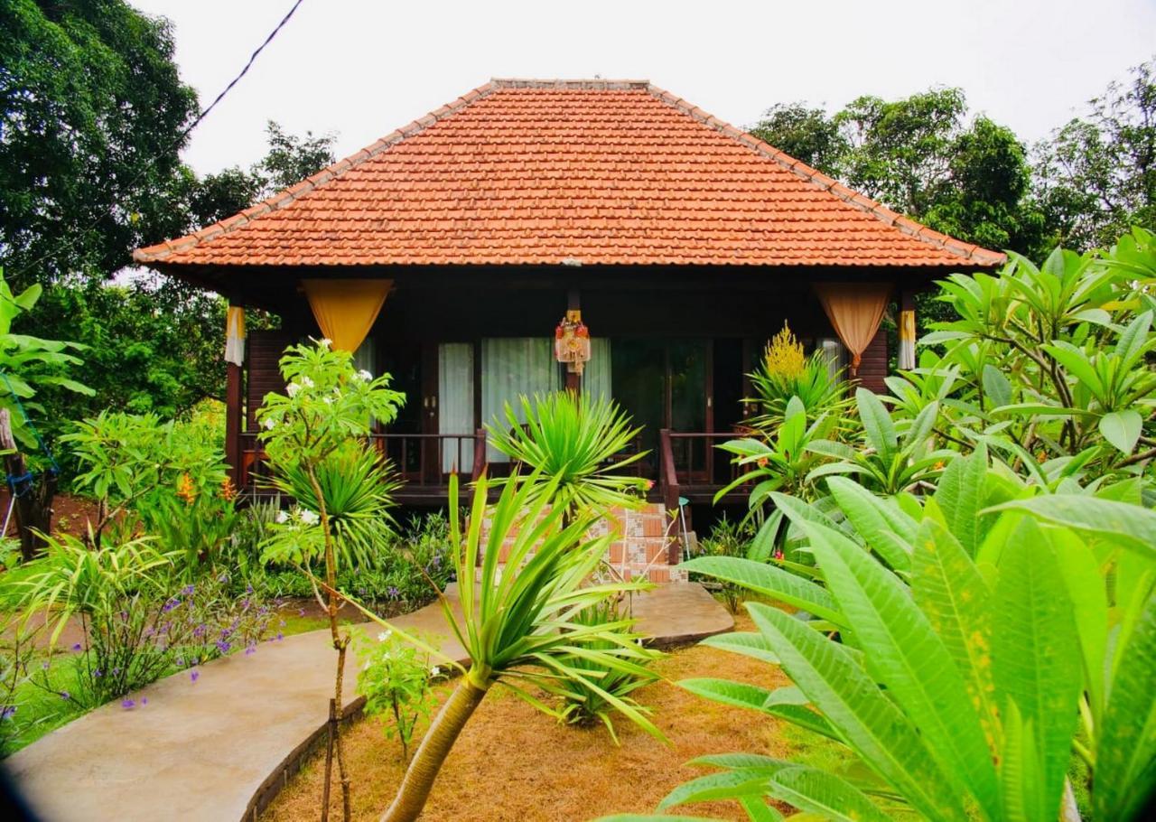 Titi Hostel Lembongan Extérieur photo