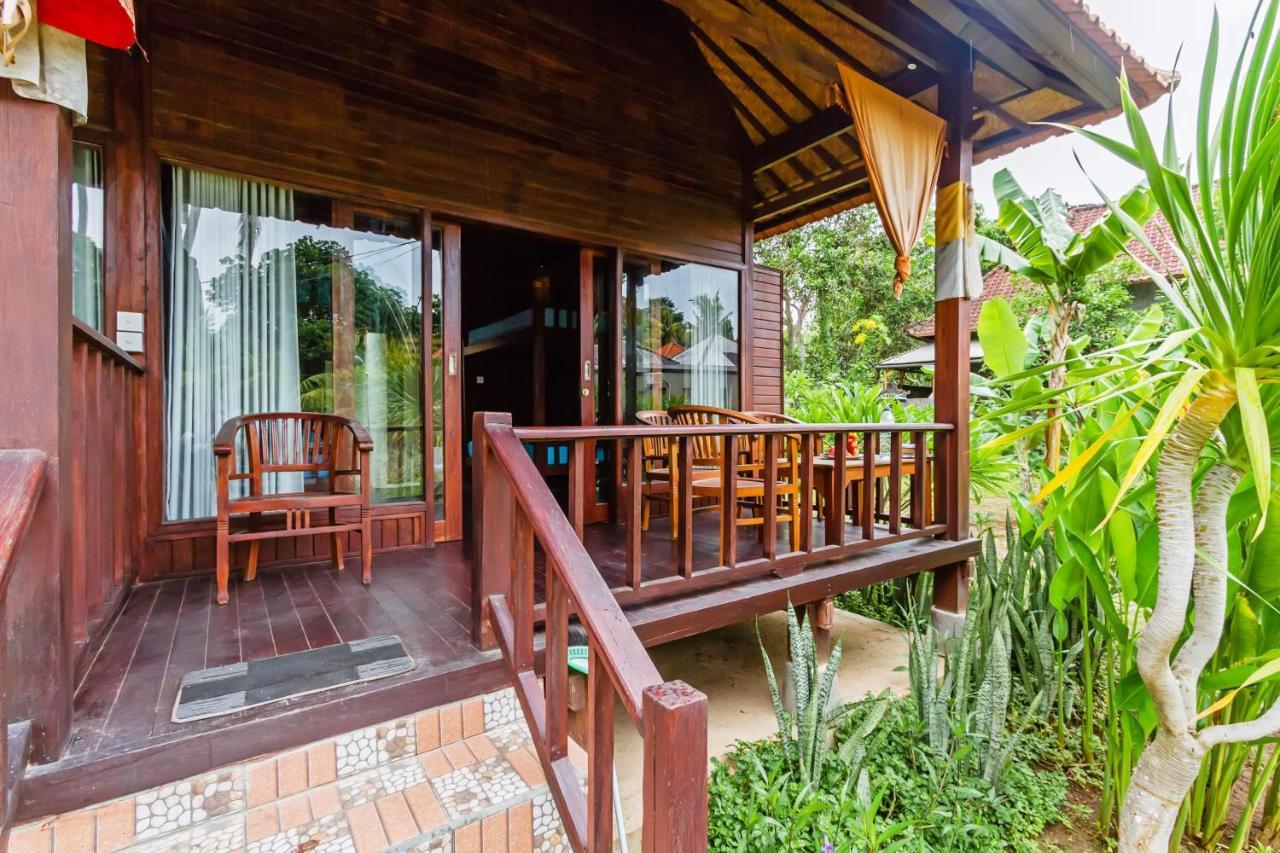 Titi Hostel Lembongan Extérieur photo